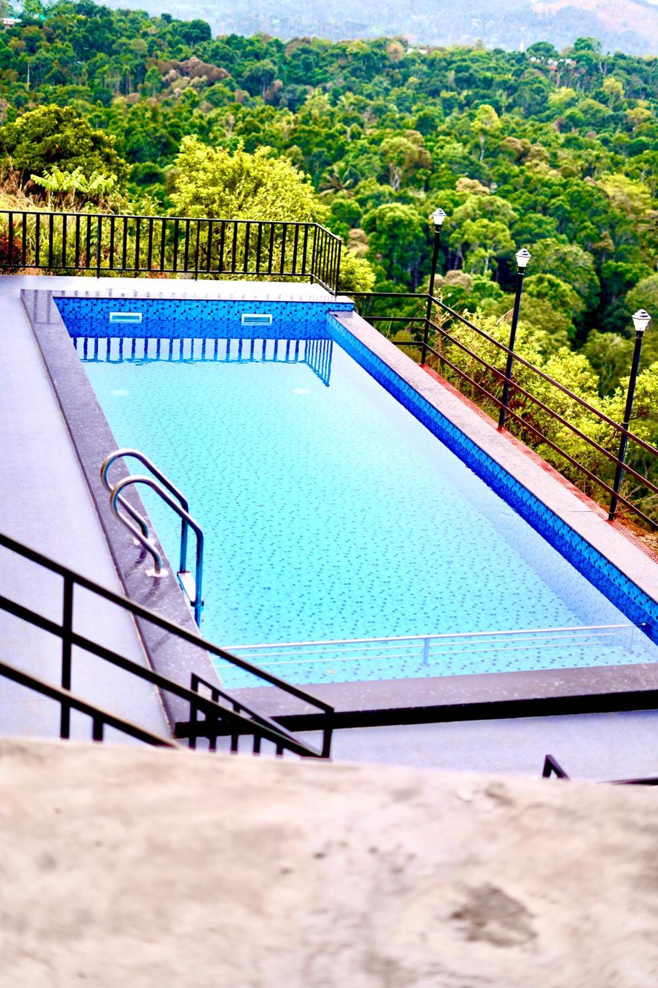 Paadi Holidays Ramakkalmedu Idukki Buitenkant foto